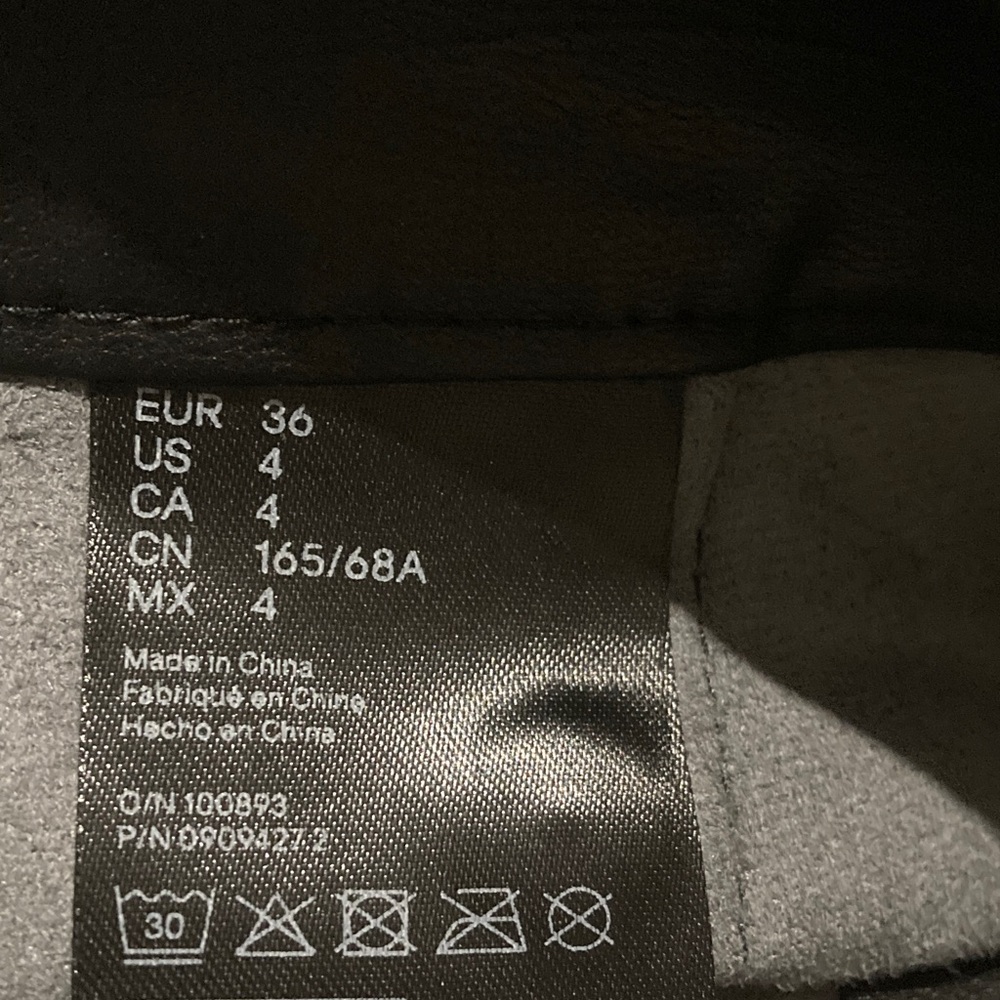 H&M Faux Leather Culottes NEW - Picture 6 of 7